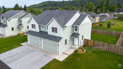 Building Photo - 108 Tacoma Ct NW