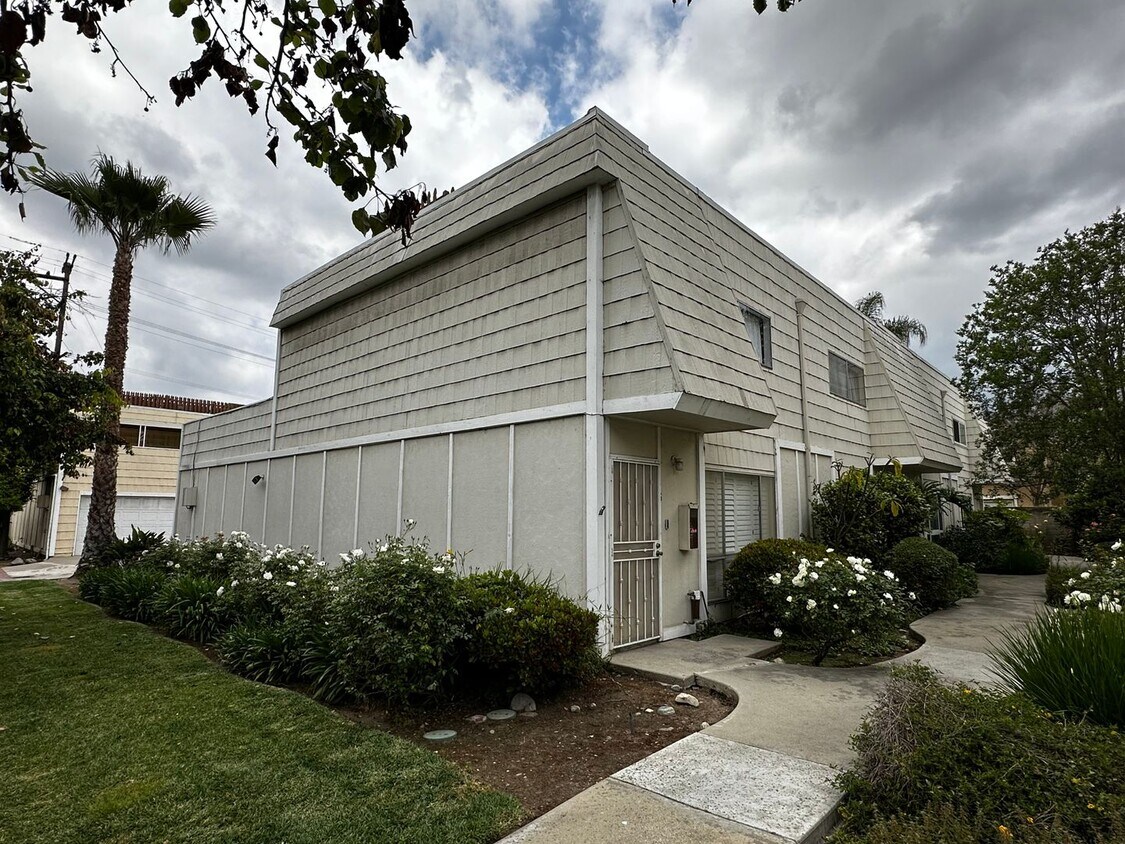 1434 Highland Ave, Duarte, CA 91010 Townhome Rentals in Duarte CA