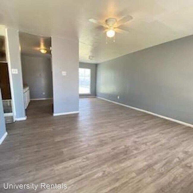Foto del edificio - 3 br, 1 bath House - 3412 East 17th