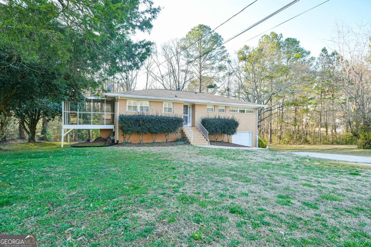 Primary Photo - 129 Tye St