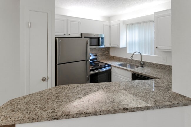 Cambridge Court 5959 E Northwest Hwy Dallas TX 75231 Apartments com Cambridge Court 5959 E Northwest Hwy Dallas TX 75231 Apartments com