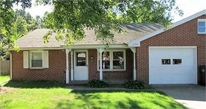 Primary Photo - 2124 Charles Dr