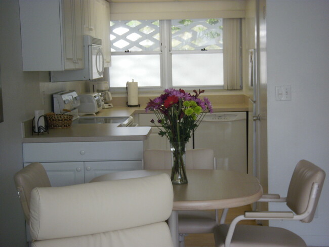 Foto del edificio - 7050 Sunset Way