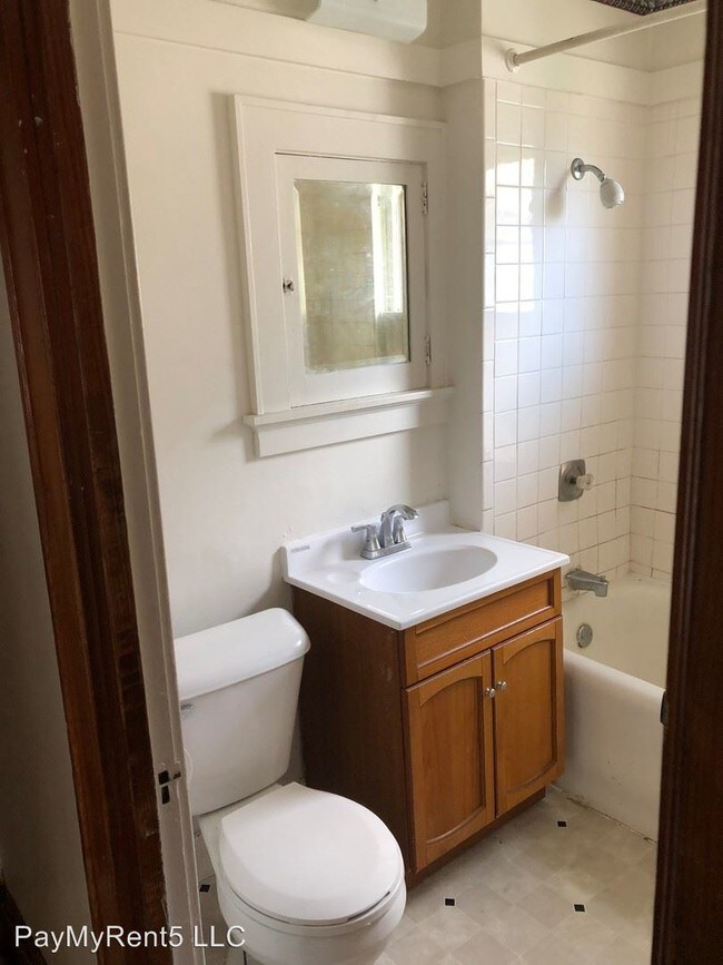 Foto del edificio - 2808 N 52nd St