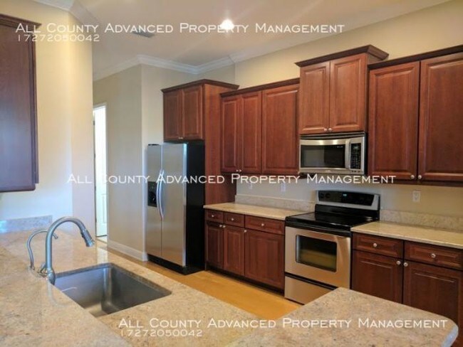 Foto del edificio - 4 bedroom in Dunedin FL 34698
