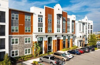 Building Photo - The Edison Daytona Apartments