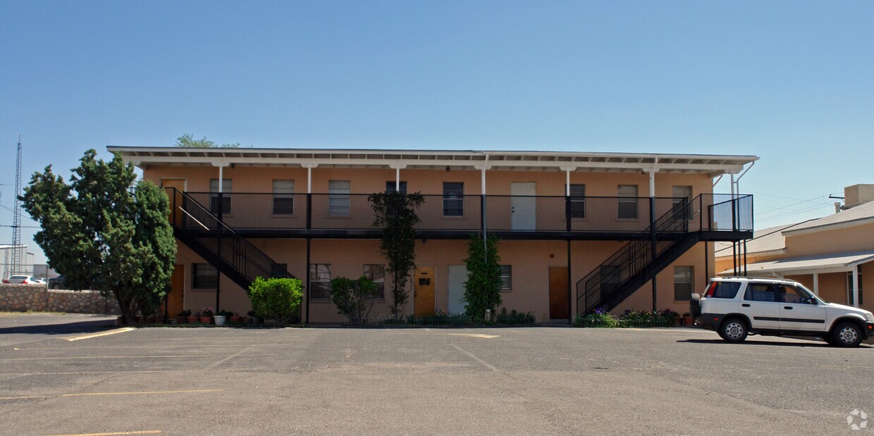 Foto del edificio - 1500 Mescalero Dr