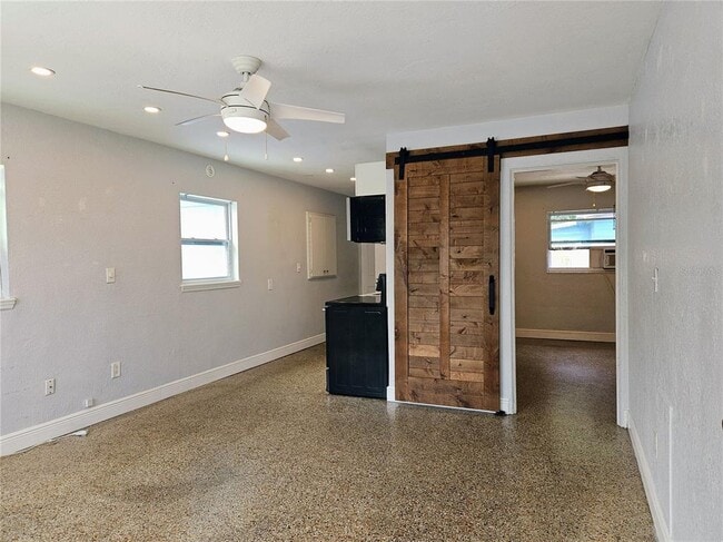 Foto del edificio - 6801 48th Ave N