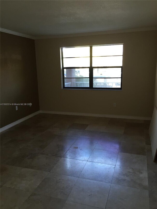 Foto del edificio - 9301 SW 92nd Ave