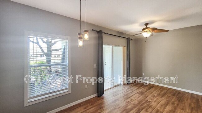 Foto del edificio - 14880 Skip Jack Loop