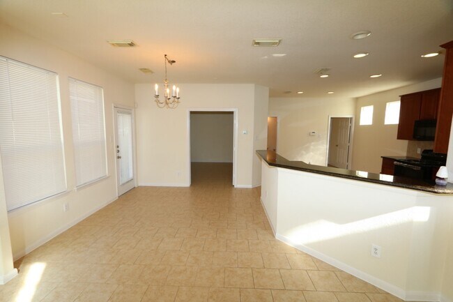 Foto del edificio - 7555 Autumn Sun Dr