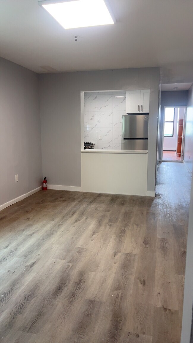 Foto del edificio - 7208 Tonnelle Ave