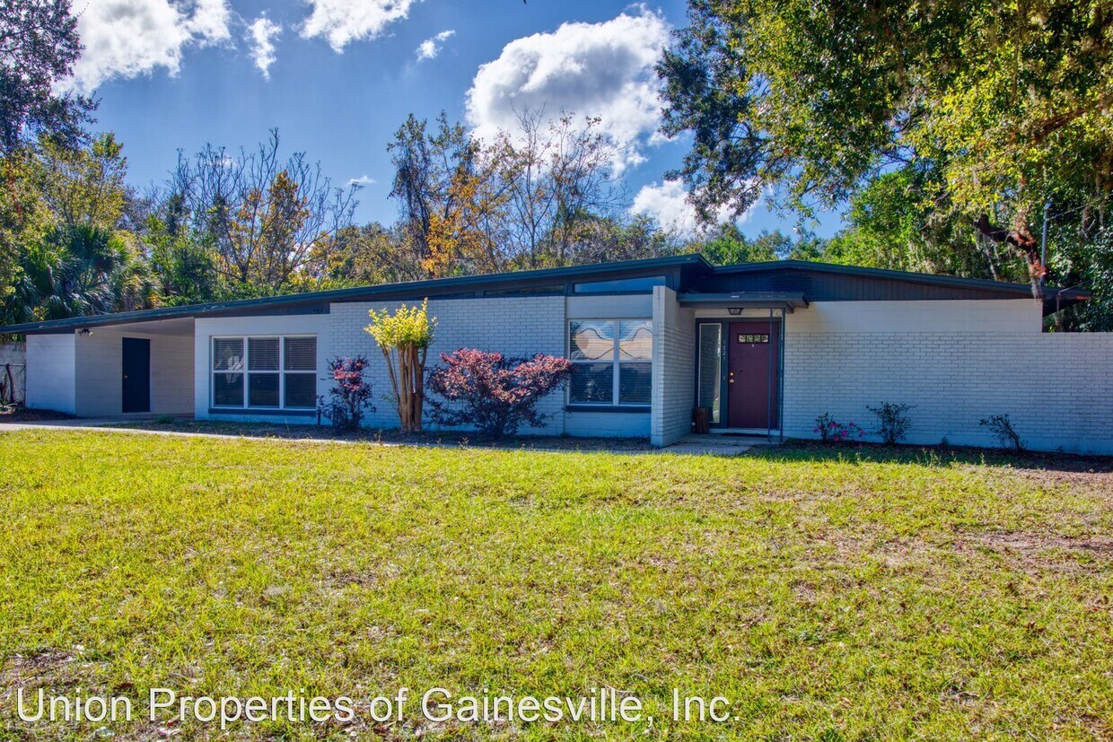 Primary Photo - 3 br, 2 bath House - 1321 NW 21st Avenue