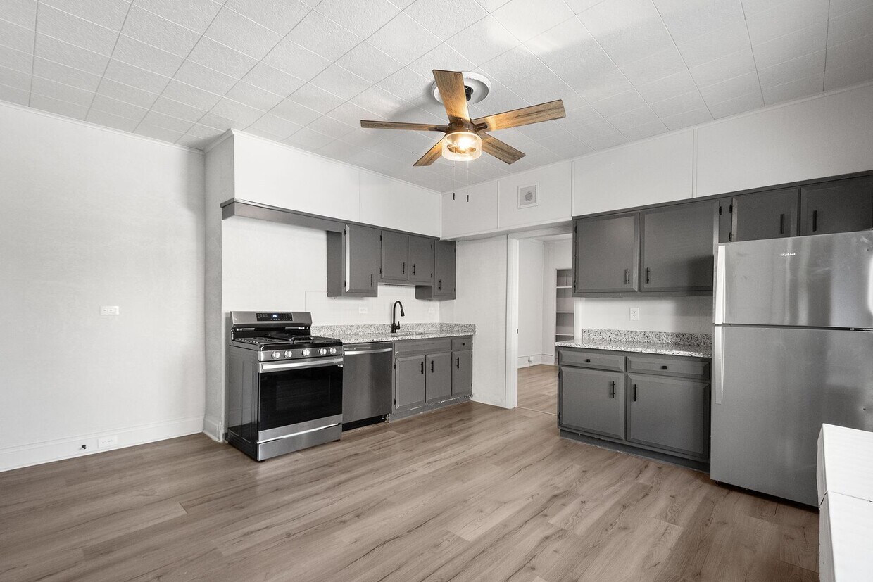 Beautiful 3 bedroom in McKees Rocks availa... - Beautiful 3 bedroom in McKees Rocks availa...
