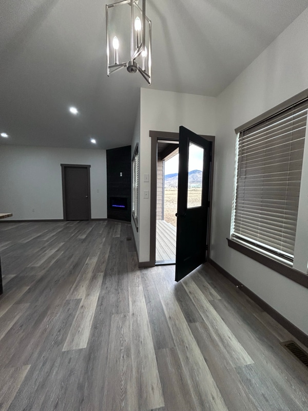 Building Photo - 25 Fools Gold Ln