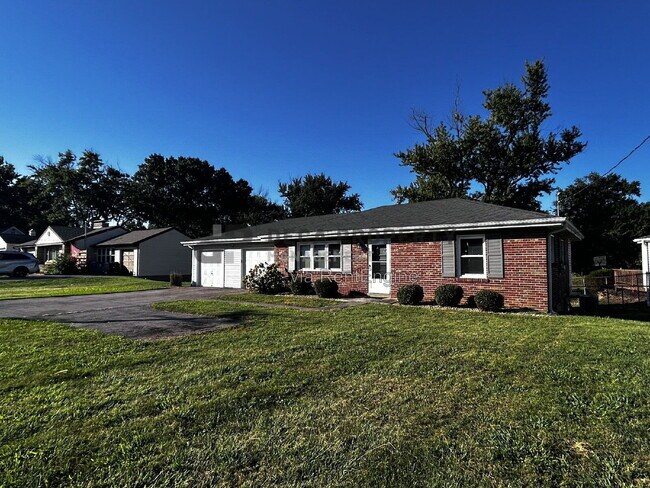 Foto del edificio - 10330 Concord School Rd