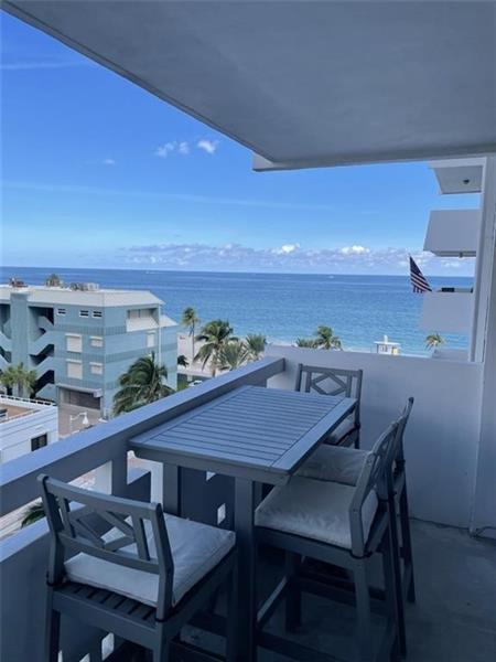 Foto del edificio - 3111 N Ocean Dr