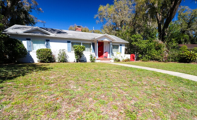 Building Photo - Shared Housing - Beautiful 4/3 in Murrey Hill