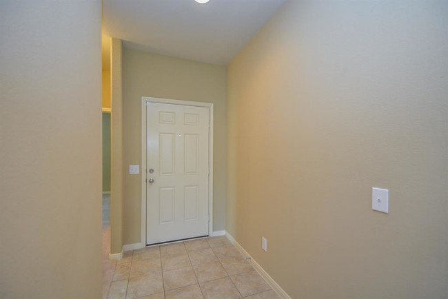 Building Photo - 8135 Running Brook Ln
