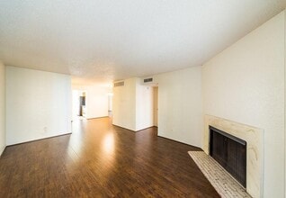 Building Photo - 3600 Jeanetta St