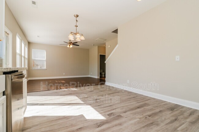 Foto del edificio - 263 Woodbrook Way