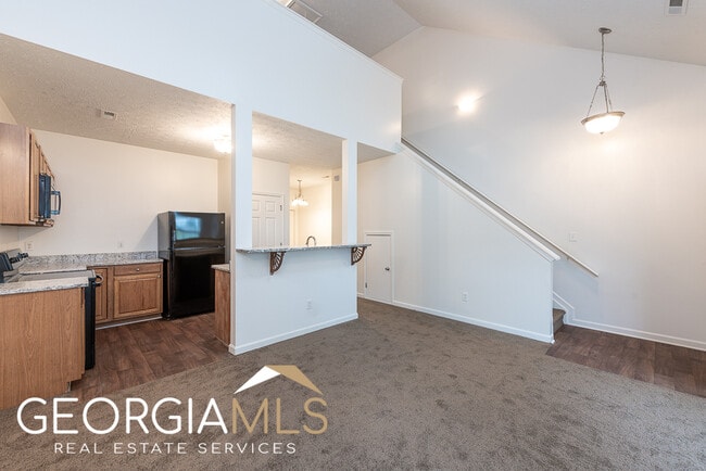 Building Photo - 554 Maggie Ln