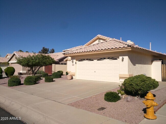 Foto del edificio - 1924 W Mockingbird Dr