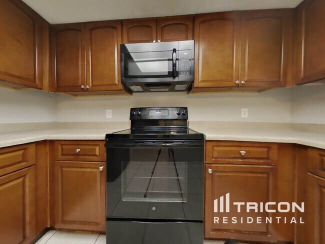 Foto del edificio - 8801 W Meadowbrook Avenue Phoenix AZ