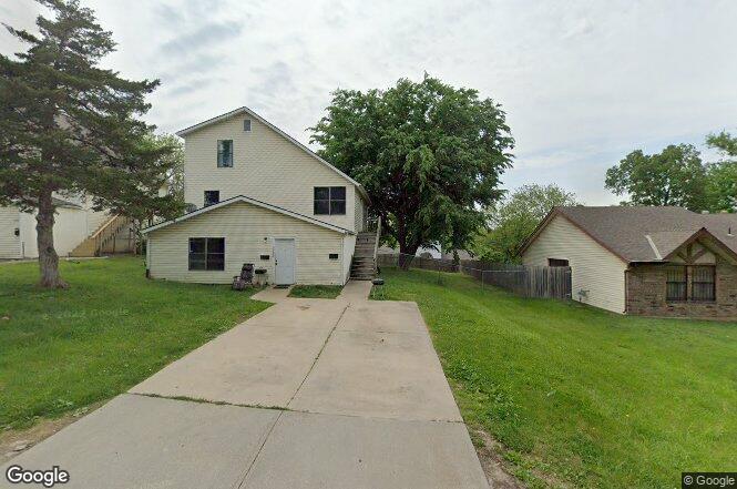 Primary Photo - 5930 Elmwood Ave