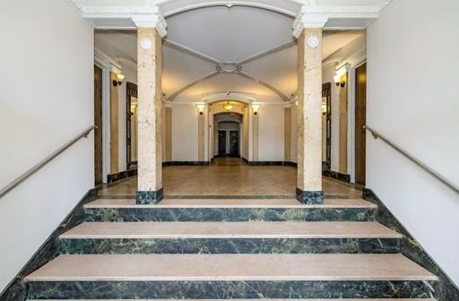 Foto del edificio - 5616 Pershing Ave