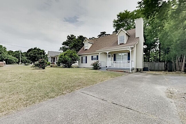 Building Photo - 5017 Trailwater Dr