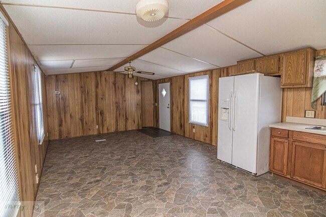 Foto del edificio - 111 Clover Ridge Dr