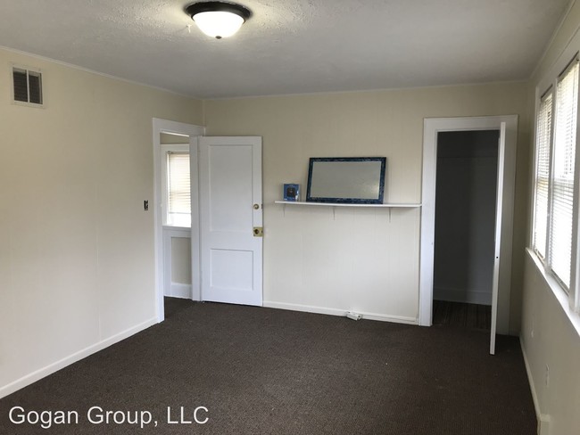 Foto del edificio - 1 br, 1 bath Apartment - 458 N Cassady Avenue