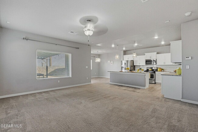 Building Photo - 3328 David Palacio Dr