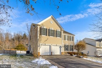 Building Photo - 9120 Laurel Highlands Place