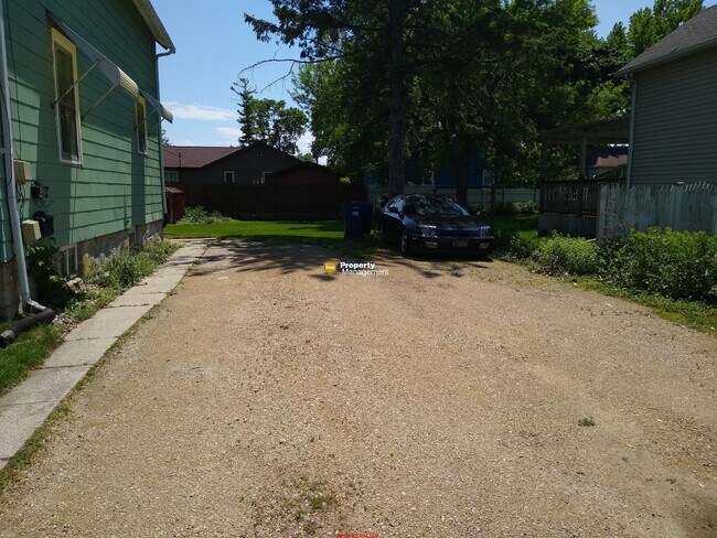 Foto del edificio - 863 1st St