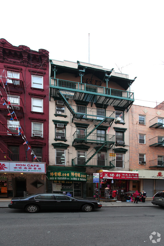 Foto del edificio - 68 Mott St