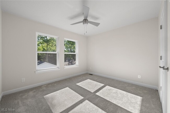 Building Photo - 2260 E 100th St
