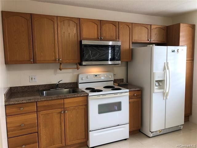 Primary Photo - 1321 Kinau St
