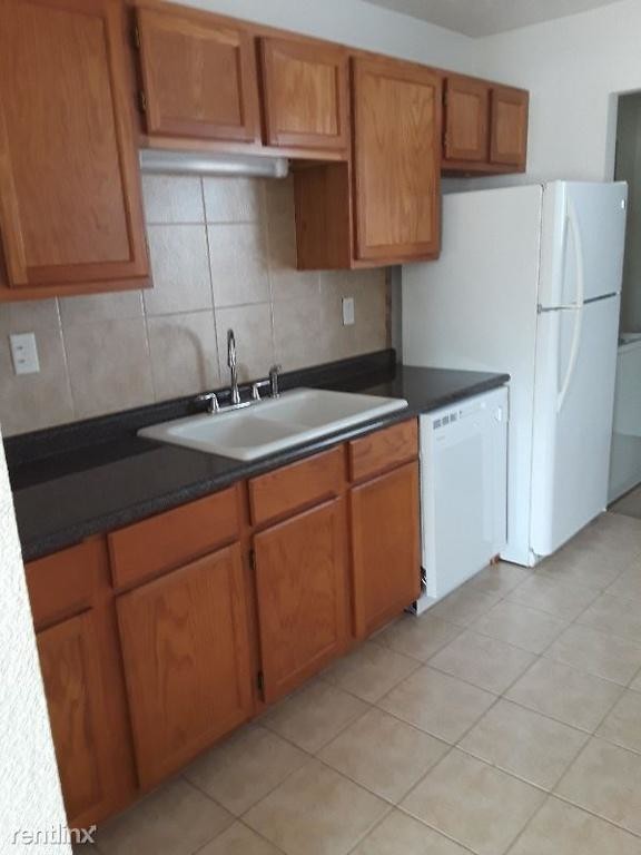 Foto del edificio - 1171 NW Ozmun Ave