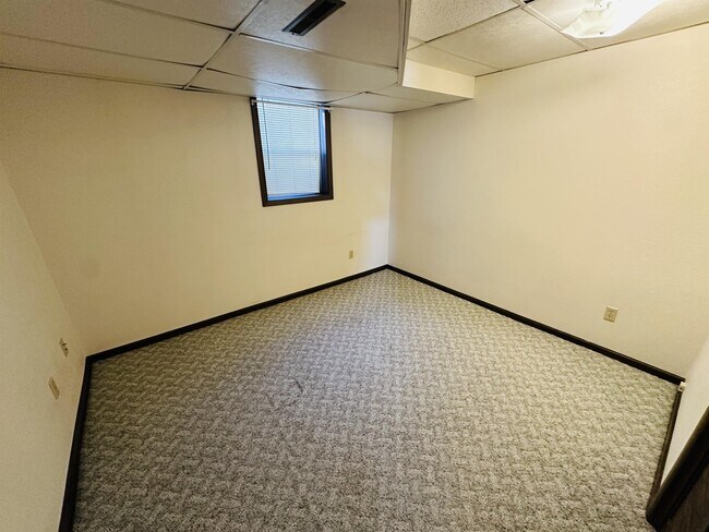 Foto del edificio - 833 S Merton St
