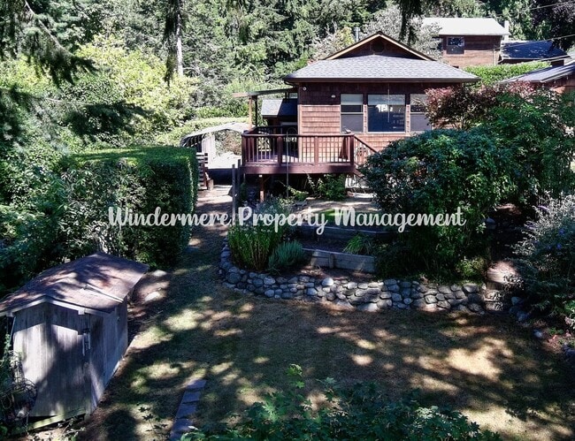 Sunny, Bright 2 bed in downtown Indianola,... - Sunny, Bright 2 bed in downtown Indianola,... House
