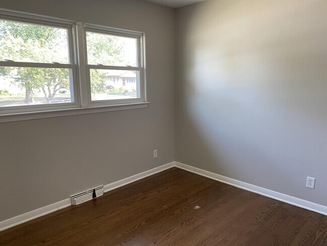 Foto del edificio - 8154 Columbia Ave