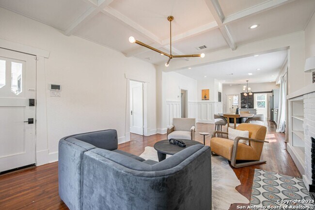 Building Photo - RENOVATED HISTORIC CRAFTSMAN W/ GUEST HOUSE