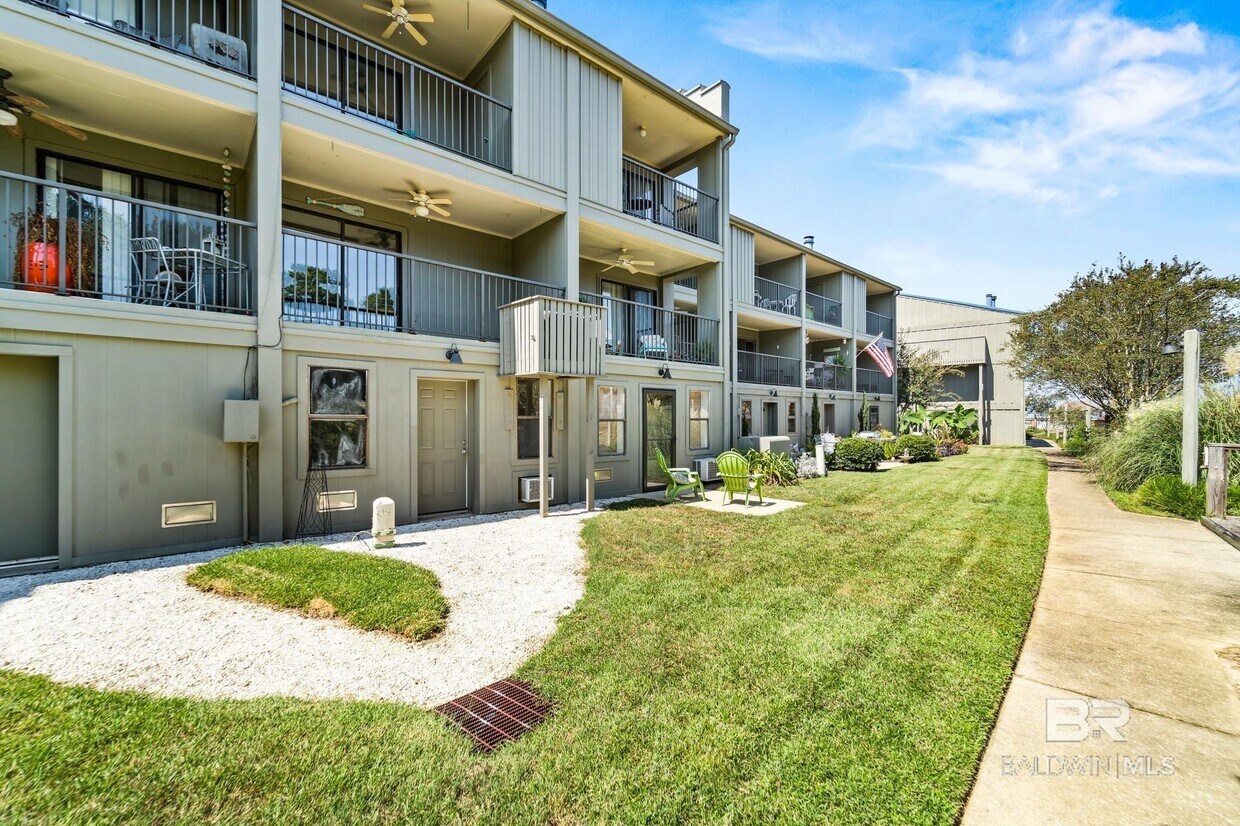 Foto principal - 710 S Mobile St