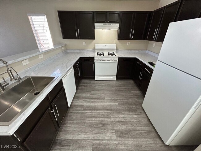 Foto del edificio - 1630 N Buck Island St