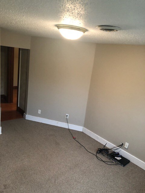 Building Photo - 123 N Thomas St