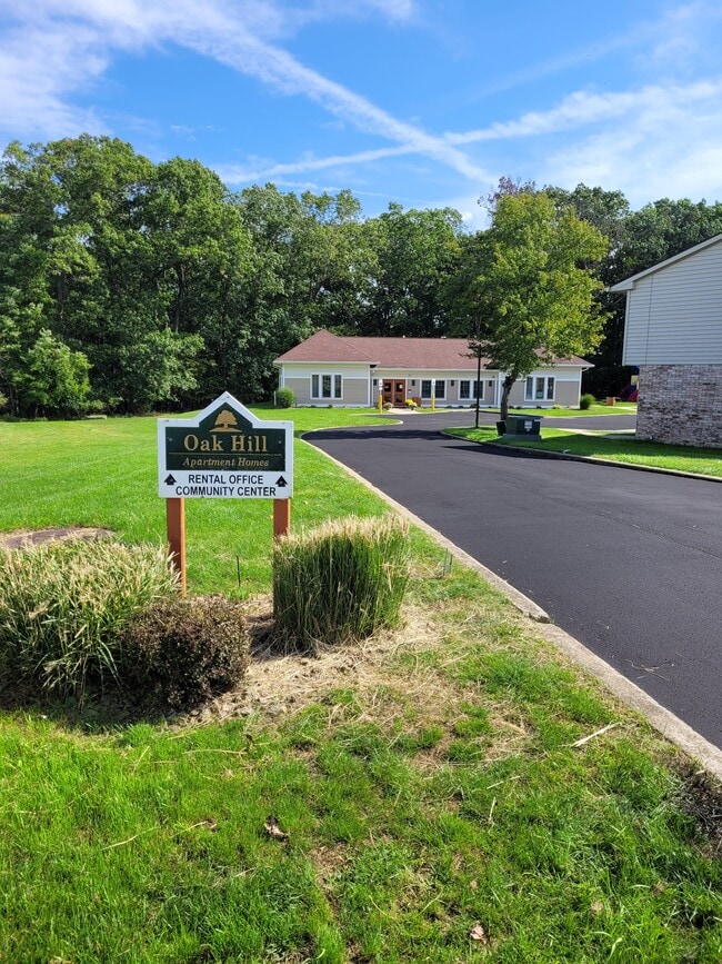 Building Photo - Oak Hill Apartments