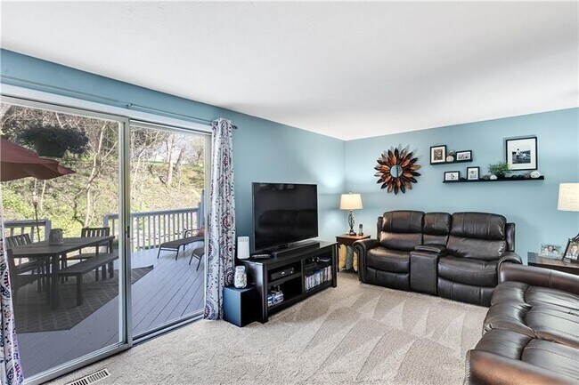 Foto del edificio - 1014 Ryeland Ct