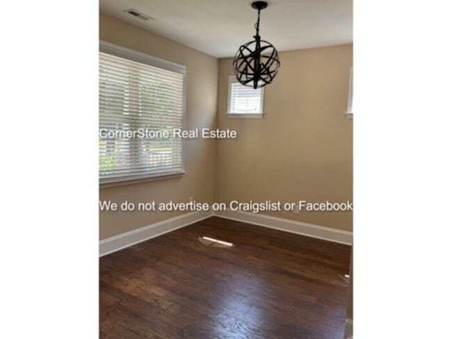 Building Photo - 547 Micahs Way N